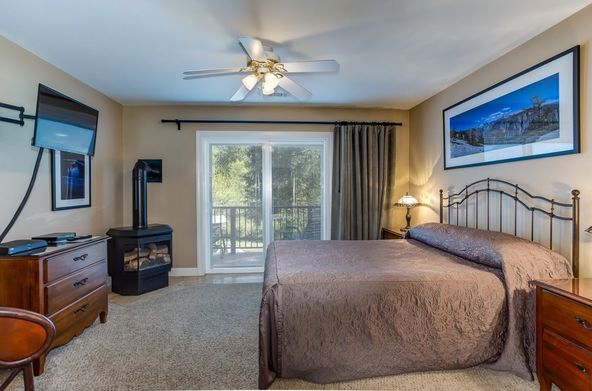 Fully Operational 4-Room Established Bed & Breakfast: 1221 Highway 41, Fish Camp, CA 93623